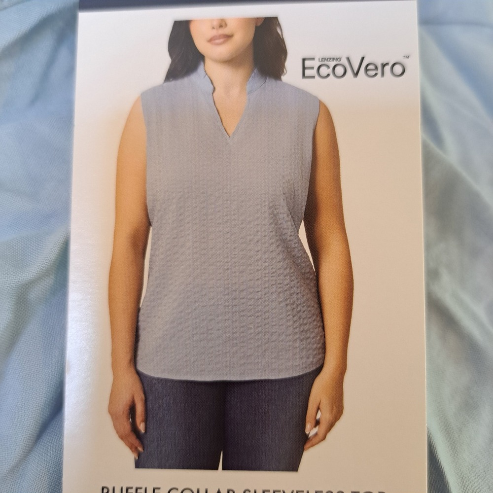 Modern Ambition Ruffle Collar Top Womens L Blue NWT Sleeveless V-Neck 1610-140